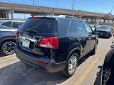 Used 2011 Kia Sorento LX w/ Convenience Pkg image 4