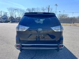 Used 2012 Toyota Sienna SE image 6