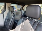 Used 2017 Dodge Grand Caravan SXT image 3