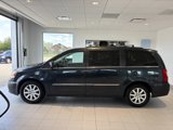 Used 2014 Chrysler Town & Country Touring image 3