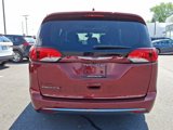 Used 2020 Chrysler Pacifica Touring w/ Advanced Safetytec Group image 5