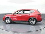 Used 2017 Nissan Rogue SV image 3