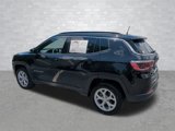 Used 2024 Jeep Compass Latitude image 4