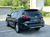 Used 2017 Nissan Rogue SV image 4