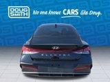 Used 2024 Hyundai Elantra SEL w/ Convenience Package image 4