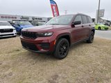 Certified 2024 Jeep Grand Cherokee Altitude image 3