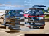 Used 2022 Chrysler Pacifica Touring-L image 4