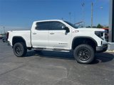New 2025 GMC Sierra 1500 SLE image 2