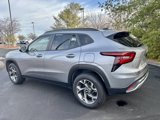 Used 2024 Chevrolet Trax LT image 5