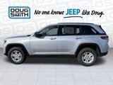 New 2025 Jeep Grand Cherokee Laredo image 3