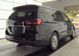 Used 2020 Kia Sedona LX image 3