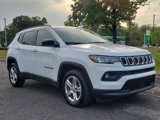 Used 2023 Jeep Compass Latitude image 3