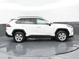 Used 2020 Toyota RAV4 XLE image 2