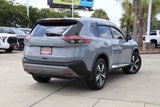 Used 2021 Nissan Rogue SL image 2