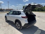 Used 2023 Nissan Rogue SV image 4