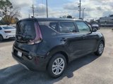 New 2025 Kia Soul LX image 4