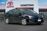 Used 2017 Toyota Prius Four image 2