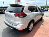 Used 2018 Nissan Rogue SV image 6