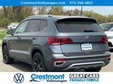 Certified 2022 Volkswagen Taos SE w/ IQ.Drive SE Package image 3