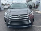 Used 2019 Toyota Highlander Limited Platinum image 2