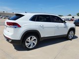 Used 2020 Volkswagen Atlas Cross Sport SEL image 2