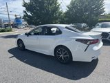 Used 2023 Toyota Camry SE image 3