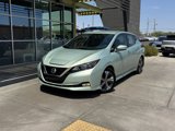 Used 2018 Nissan Leaf SV image 2