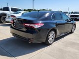 Used 2019 Toyota Camry XLE image 3