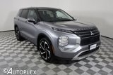 Used 2024 Mitsubishi Outlander SE image 3