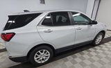 Used 2022 Chevrolet Equinox LT image 2