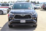 Used 2022 Toyota Highlander LE image 2