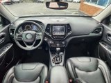 Used 2019 Jeep Cherokee Limited image 3