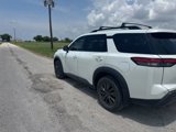 Used 2022 Nissan Pathfinder SV image 3