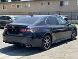 Used 2021 Toyota Camry SE w/ Carpet Mat Package (TMS) image 4