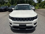 Used 2019 Jeep Compass Latitude image 2