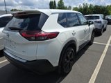 Used 2023 Nissan Rogue SV image 3