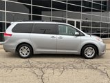 Used 2014 Toyota Sienna XLE image 2