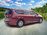 Certified 2018 Chrysler Pacifica Touring-L image 4