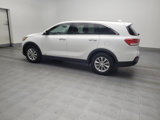 Used 2016 Kia Sorento LX w/ LX Convenience Package image 3