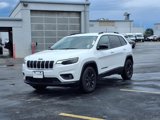 Used 2023 Jeep Cherokee Altitude Lux image 2