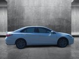 Used 2017 Toyota Camry SE image 4
