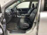 Used 2010 Toyota Highlander SE image 2