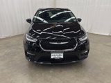 Used 2023 Chrysler Pacifica Touring-L image 2