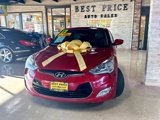 Used 2012 Hyundai Veloster w/ Style Pkg image 2