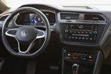 Used 2022 Volkswagen Tiguan SE image 2