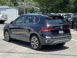 Used 2024 Volkswagen Taos SE image 4