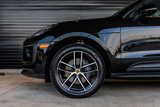 Used 2025 Porsche Macan image 6