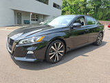 Certified 2021 Nissan Altima 2.5 SR w/ SR Premium Package image 3