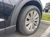 Used 2020 Ford Explorer Limited image 3
