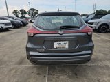 Used 2025 Nissan Kicks Play S image 3
